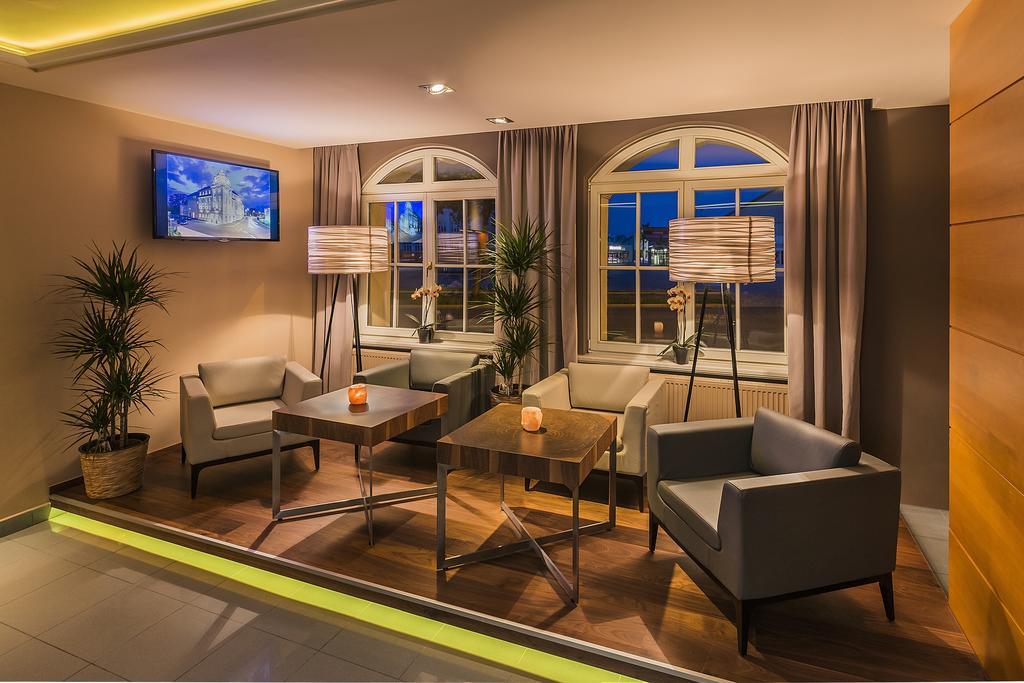 Hotel Alekto Freiberg Bagian luar foto