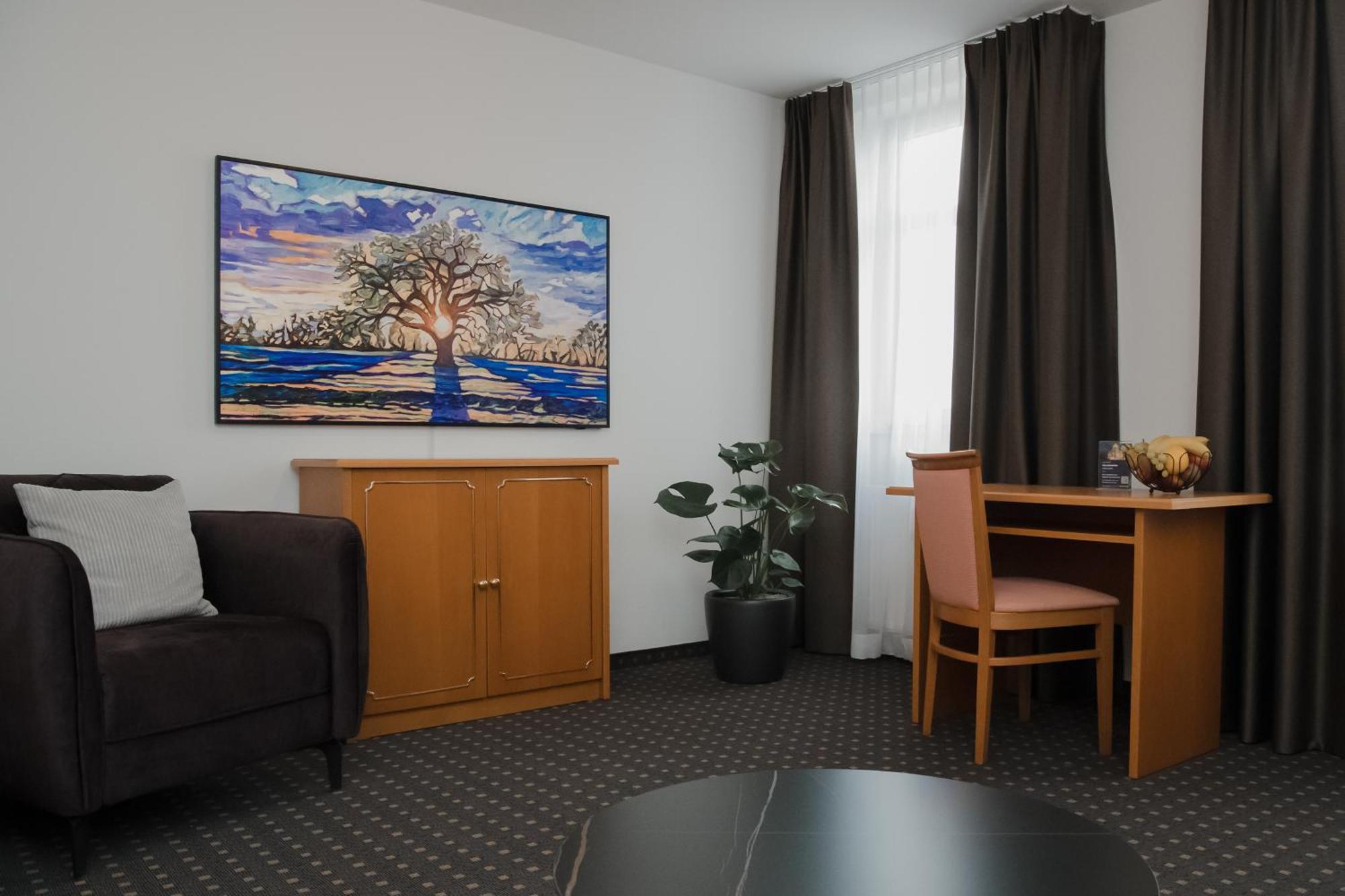 Hotel Alekto Freiberg Bagian luar foto