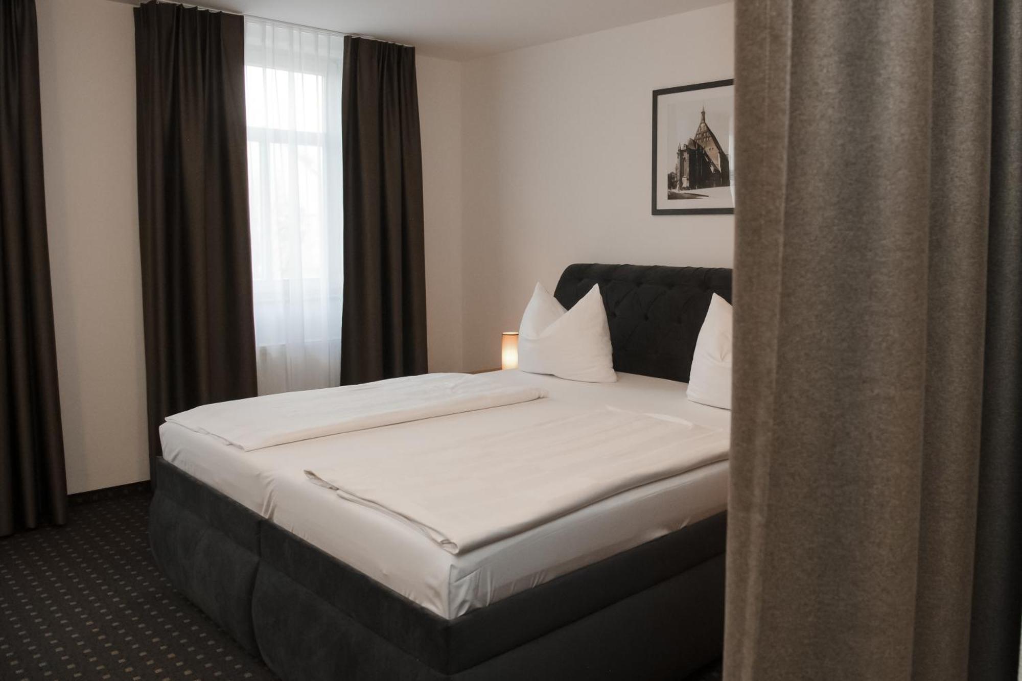 Hotel Alekto Freiberg Bagian luar foto