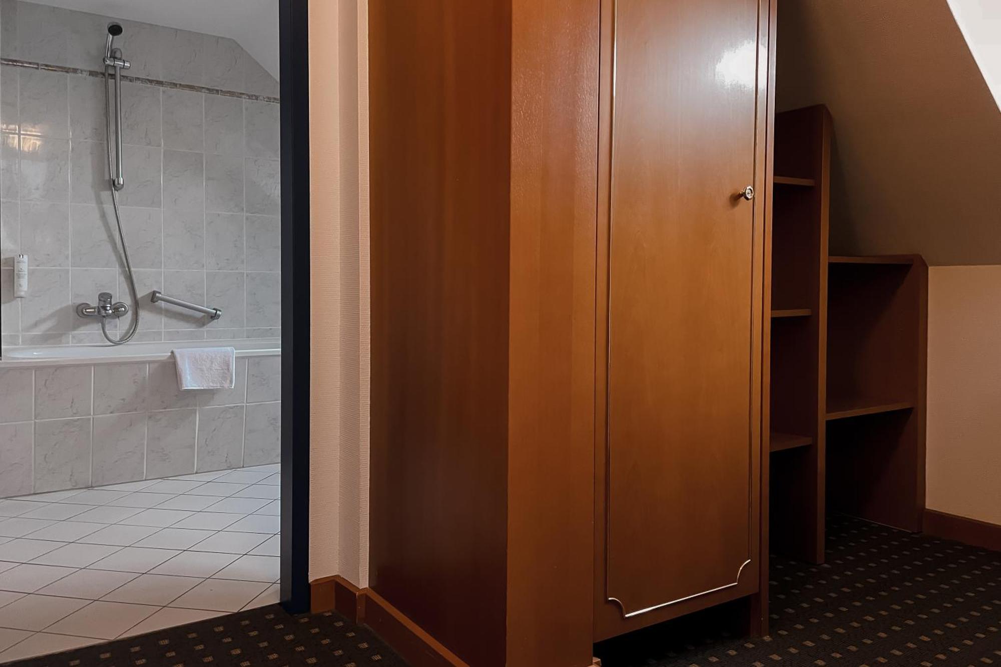 Hotel Alekto Freiberg Bagian luar foto