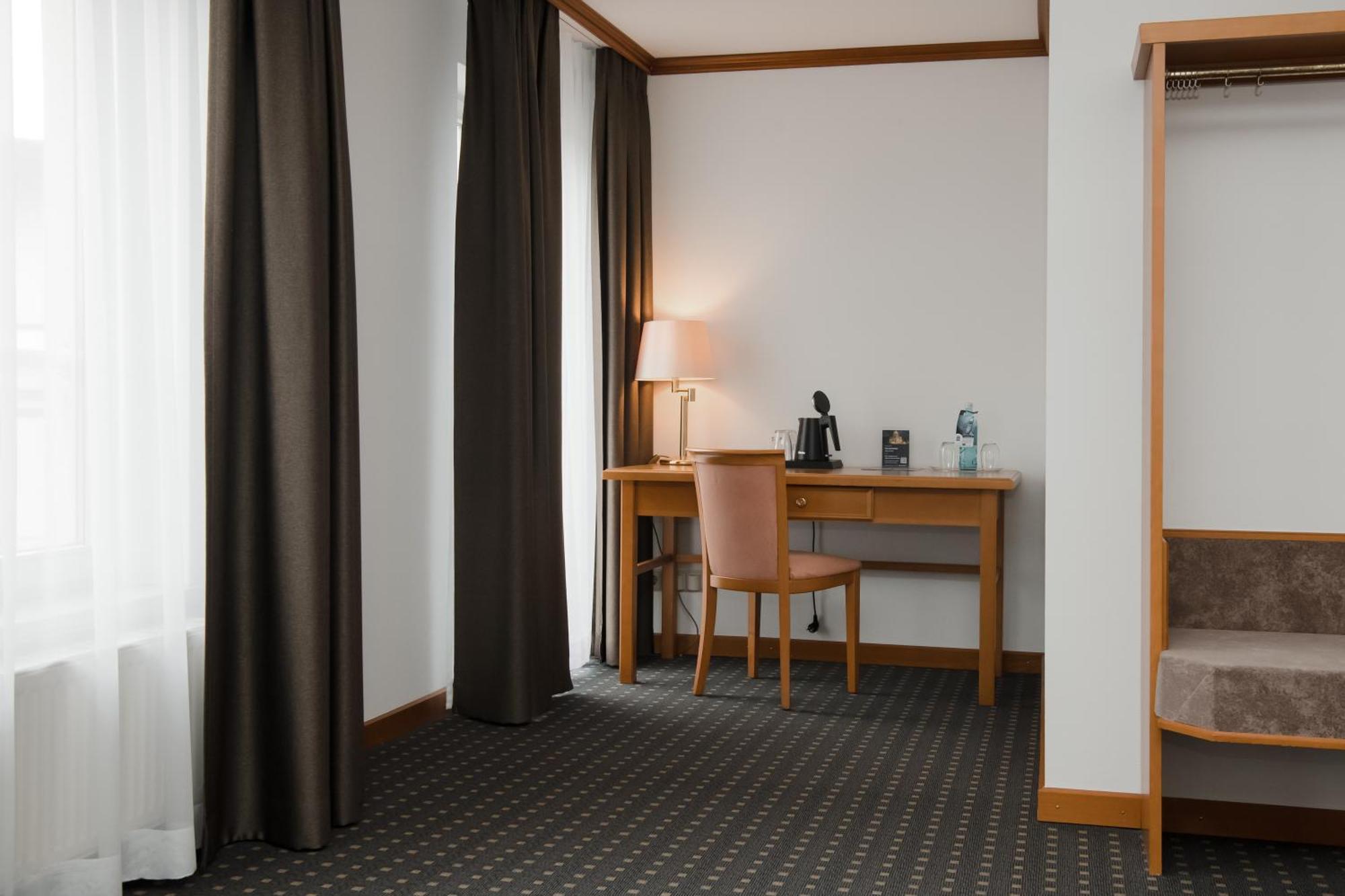 Hotel Alekto Freiberg Bagian luar foto