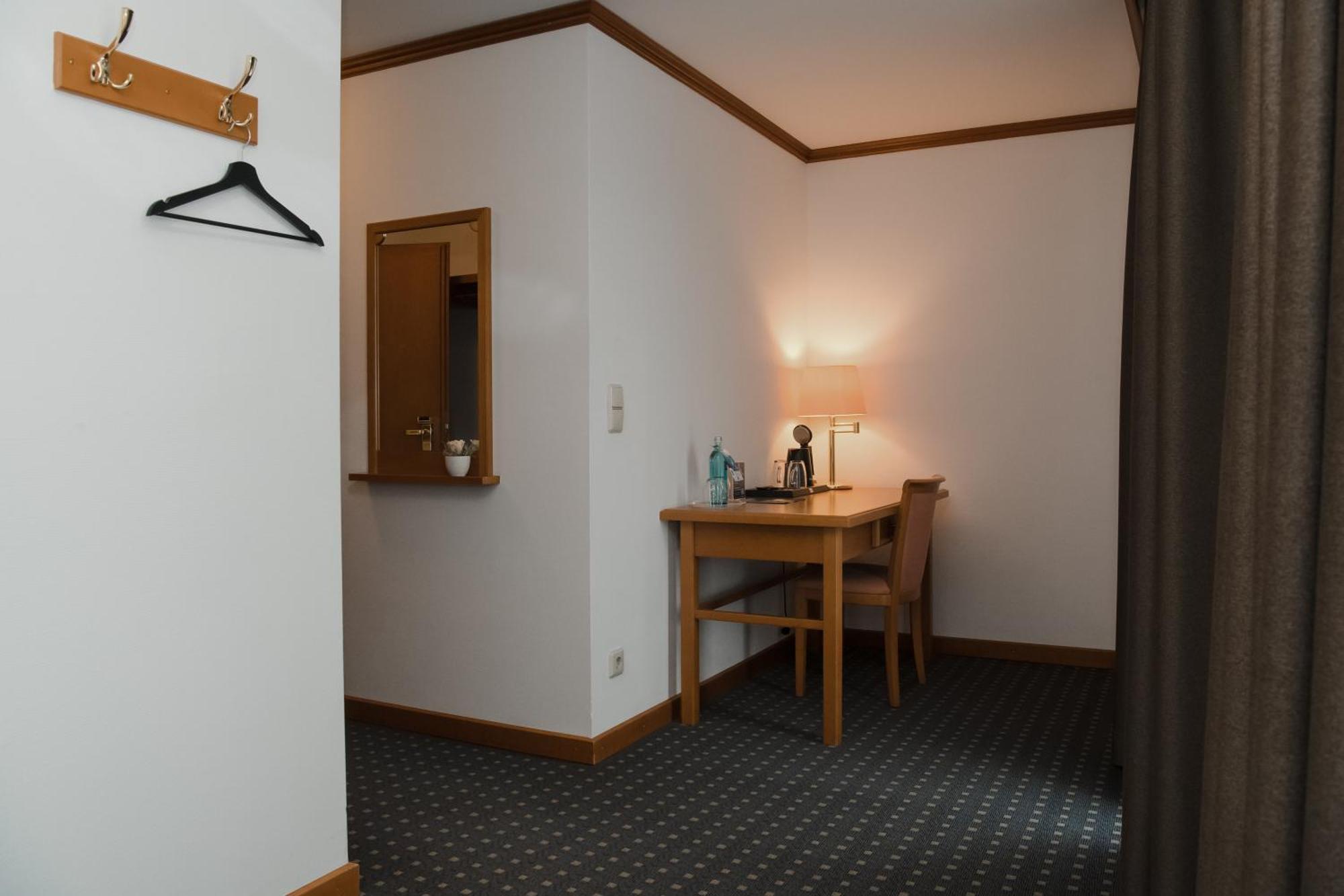 Hotel Alekto Freiberg Bagian luar foto