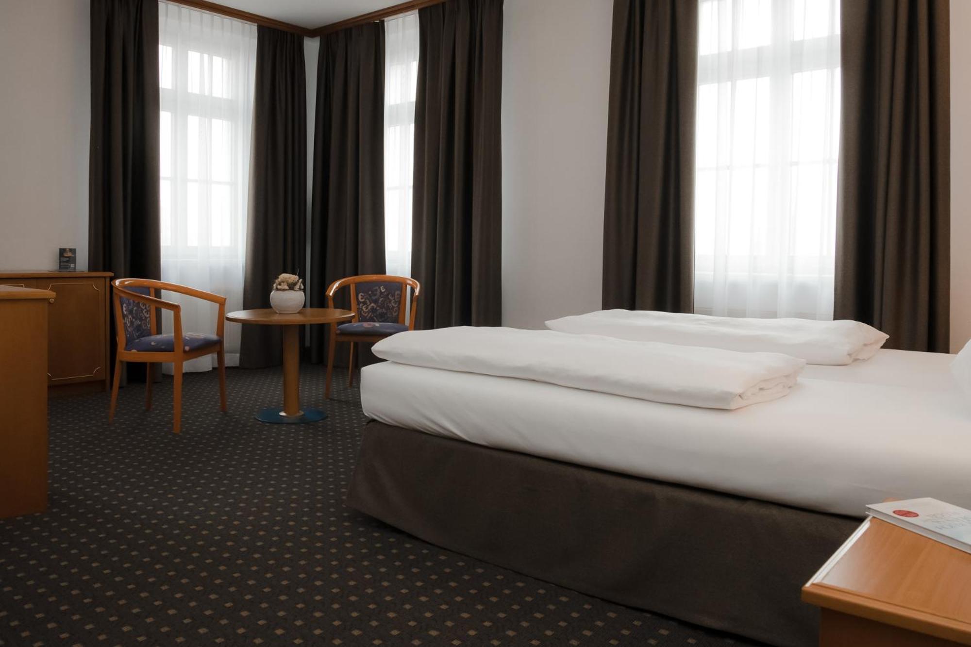 Hotel Alekto Freiberg Bagian luar foto