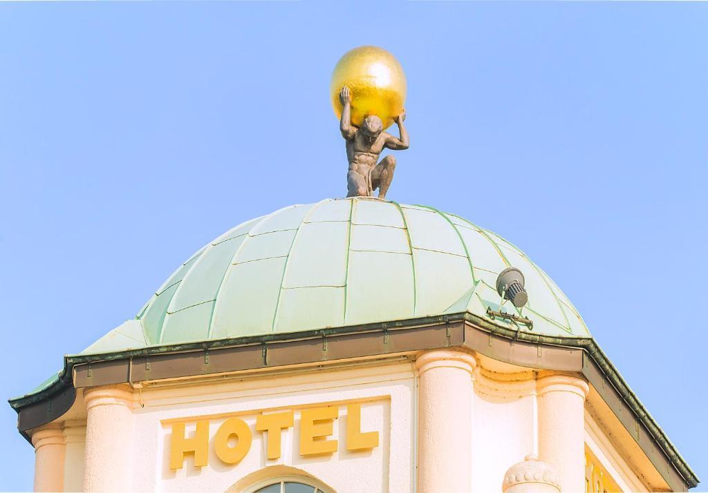 Hotel Alekto Freiberg Bagian luar foto